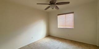 Single Story West Rosamond Home Gallery 25
