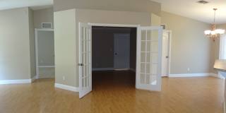 4512 4th St W Gallery 23