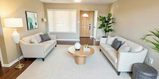 Eastmont 2/2 Home with Views Coming Soon! Gallery 1