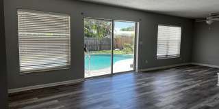 Awesome pool home in great neighborhood Gallery 3