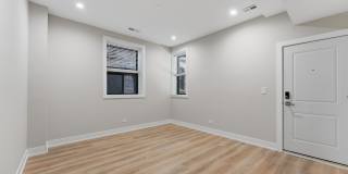 7516 N Eastlake Terrace Gallery 13