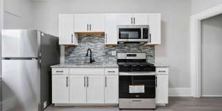 3 bedroom 2 bath - newly updated, central air, GREAT LOCATION Gallery 1