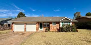Charming 3 Bed 1.5 Bath! Gallery 1