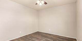 1521 West Denton Lane Gallery 19