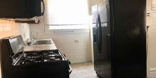 5 Bedroom House - Walking distance from Central Campus Gallery 12