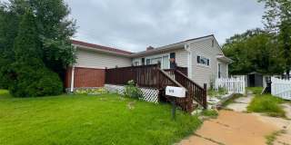 Charming 3BD/2BA Home in Kings Ridge, MD! Gallery 1