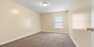 Creekside Meadows Apartment Gallery 4