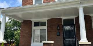 Spacious, Corner Home, Central Air, W/D Hook-Up! Available Now! Gallery 1