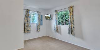 Stunning Sound & Olympic Mountain View Home in North Admiral Gallery 16