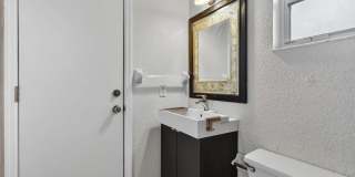 2000 BRENT PLACE Gallery 32