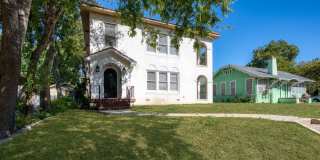 331 W ELSMERE PL 102 Gallery 1