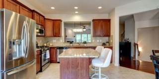 Room in 3 Bedroom Home at Macedonia Lake Dr Gallery 12