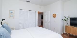 ** BONITA BAY ** BEAUTIFUL 2 PLUS A DEN FURNISHED HOME ** SEASONAL OR 6 MONTH AND 1 DAY TO 12 MONTHS LEASE STARTING APRIL 1, 2026  ** BEAUTIFUL BONITA BAY AT BAY POINTE ** Gallery 43