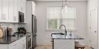 700 N Dupont Avenue Gallery 13