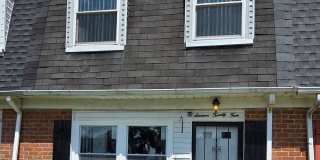 3 Bedroom Townhome Minutes From Towson Town Center! Gallery 1