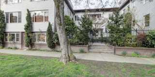 Gorgeous Urban Condo, Historic Features, Fantastic Location!!! Gorgeous Urban Condo, Historic Features, Fantastic Location!!! Gallery 1