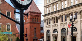 202 Queen Gallery 34