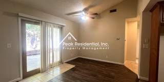 Spacious 2bd/1ba Duplex with Garage near American River College Gallery 6
