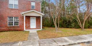 100 Apache Trail Gallery 1