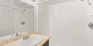 Riverside Apartments Gallery 10