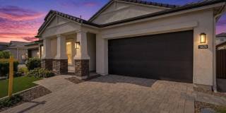 5028 E Shady Glen Avenue Gallery 1