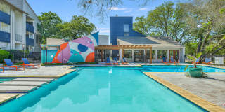 Peak at NW Hills Gallery 3