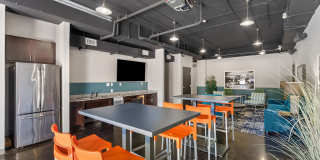 Main + Stone Gallery 52