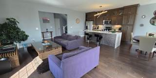 Modern 4 Bedroom 5 Bath Townhome - With Lots of Natural Light and Great Views! Gallery 10