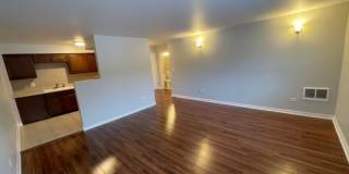 517 S. Milwaukee Avenue - 517-07 Gallery 1