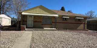 5 bedroom 2 bathroom Sinlge Family House in North Denver Gallery 1
