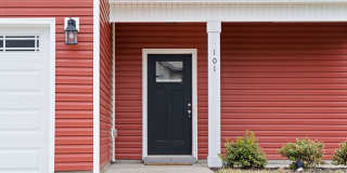 Pet Friendly Three Bedroom! Gallery 5