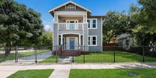 Prime Location! Beautifully Updated 3-Bedroom Duplex Near The Pearl & Downtown Gallery 1