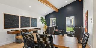Aspire Gallery 43