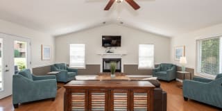 Sky Harbor Apartments Gallery 8
