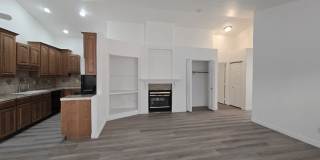 1612 North Torrey Pines Drive - 104#104 Gallery 3