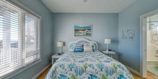 OFF-SEASON FURNISHED MONTHLY RENTAL Gallery 30
