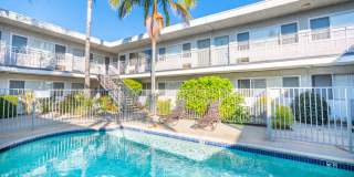 15925 Victory Blvd. Gallery 26