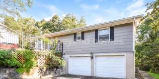 Beautiful 3-Bed 2.5-Bath + Bonus Room Home - Minutes from Downtown Chattanooga! Gallery 4