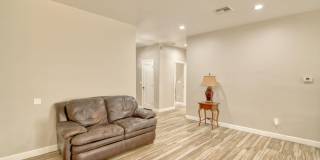 3304 E Elida Street Gallery 28