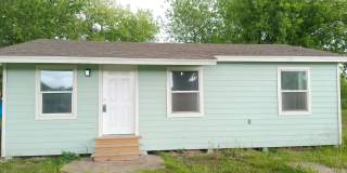 306 Allison - 3/Bed 1/Bath - $1280/month Gallery 1
