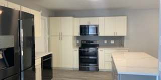 15506 Cruiser St Unit B - 4/Bed 2.5/Bath - $2400/month Gallery 5