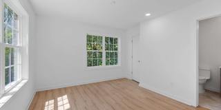 237 Howard ST NE 3 Gallery 11