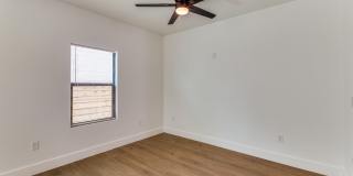 207 Gravel A St Gallery 14