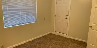 Cute 2 Bedroom in West Redding Gallery 9