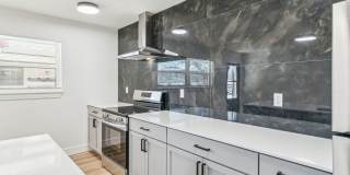 ONYX at Quincy Gallery 5