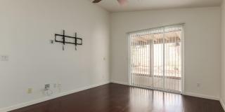 4634 E Grovers Avenue Gallery 18