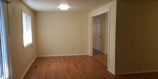 Beautiful 3 Bedroom, 2 bathroom House in Great Quiet Neighborhood. Gallery 13