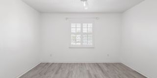 330 SUNRISE Circle Gallery 25