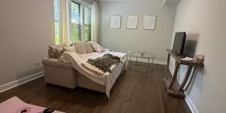 6738 North Glenwood Avenue 6738 North Glenwood Avenue Gallery 1