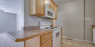 1317 South Pennsylvania Avenue | Springfield, MO 65807 COLLEGE PRE-LEASING – Fresh Interior Remodel – Walk to Campus Gallery 14